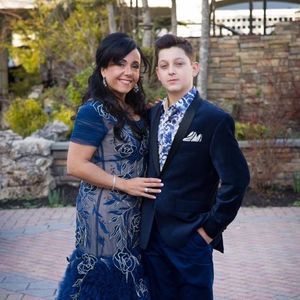 Meet your Posher, Lana